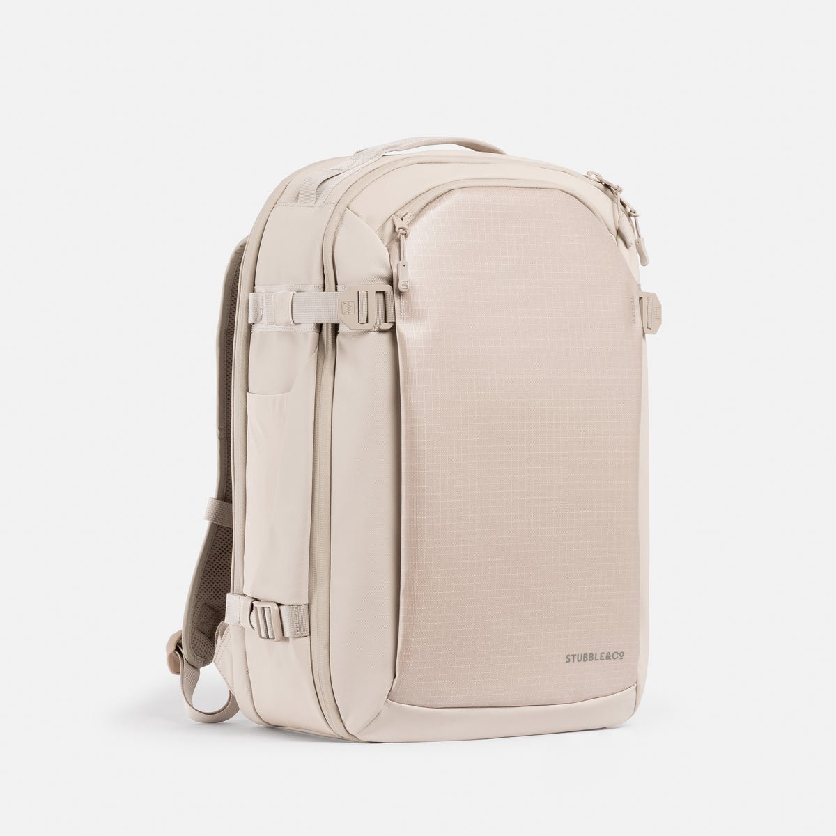 Stubble and Co Hybrid 30L in Tonal Sand