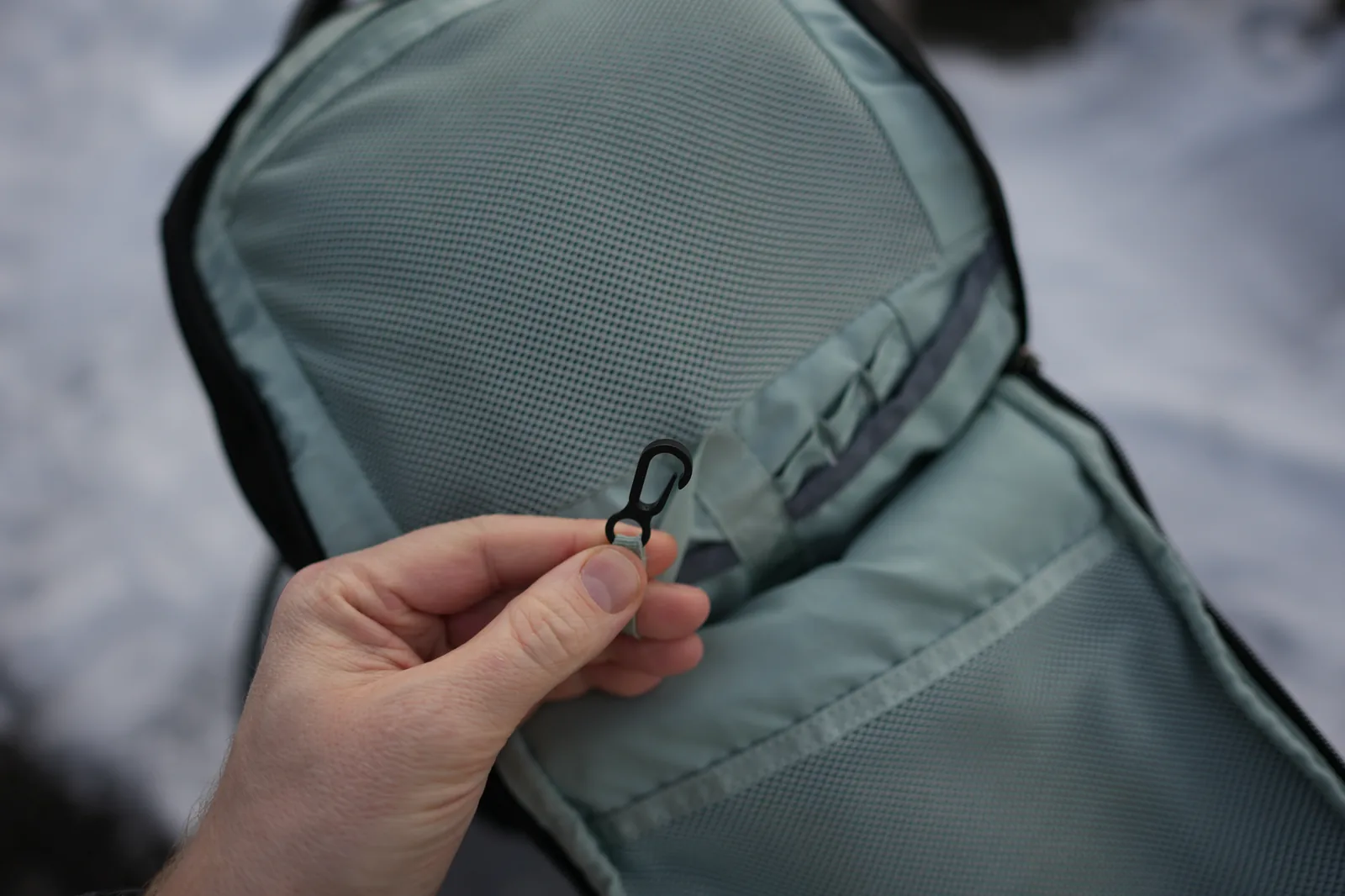 Thule Chasm 26L interior key clip attachment