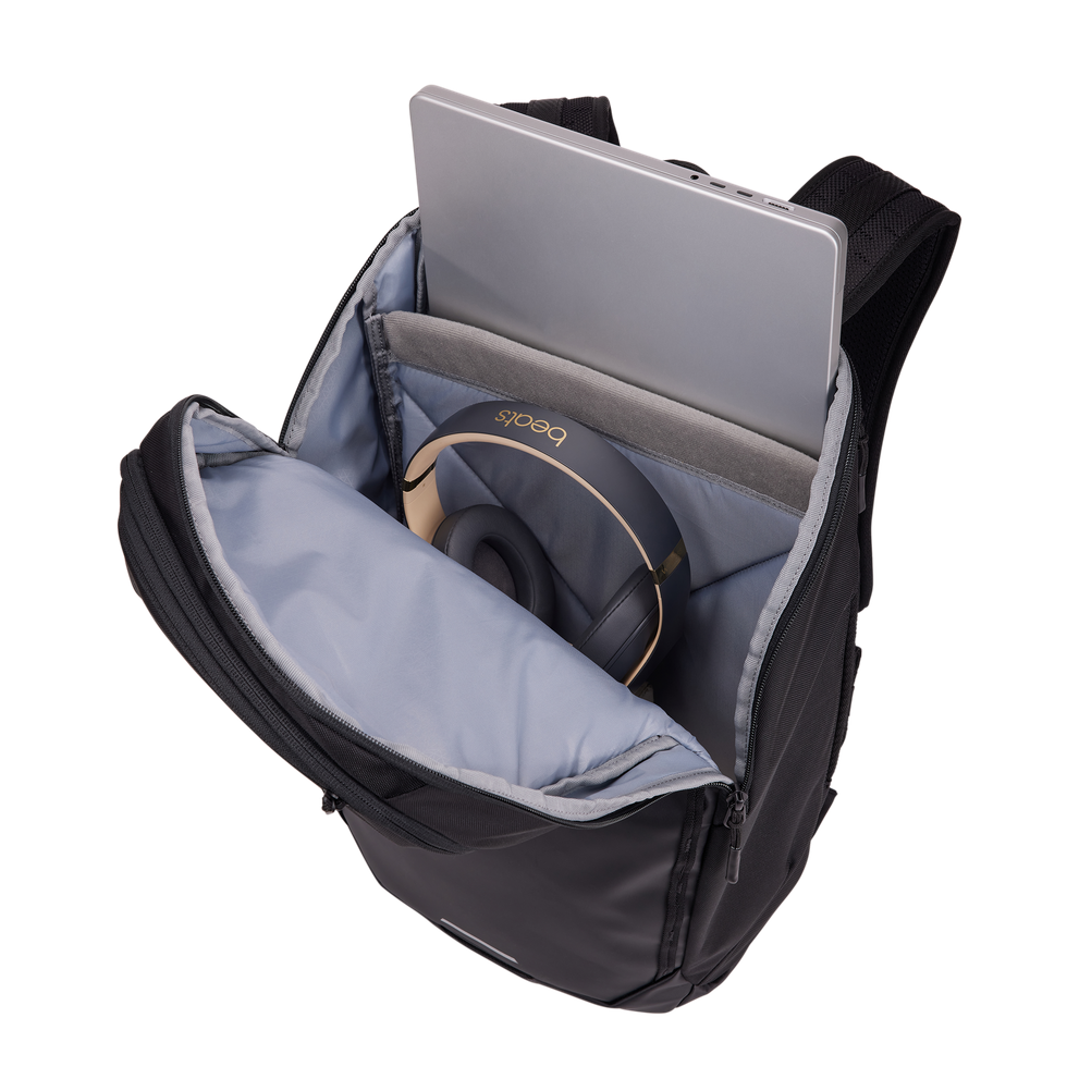 Thule Chasm 26L back panel showing padded shoulder straps and airflow channels