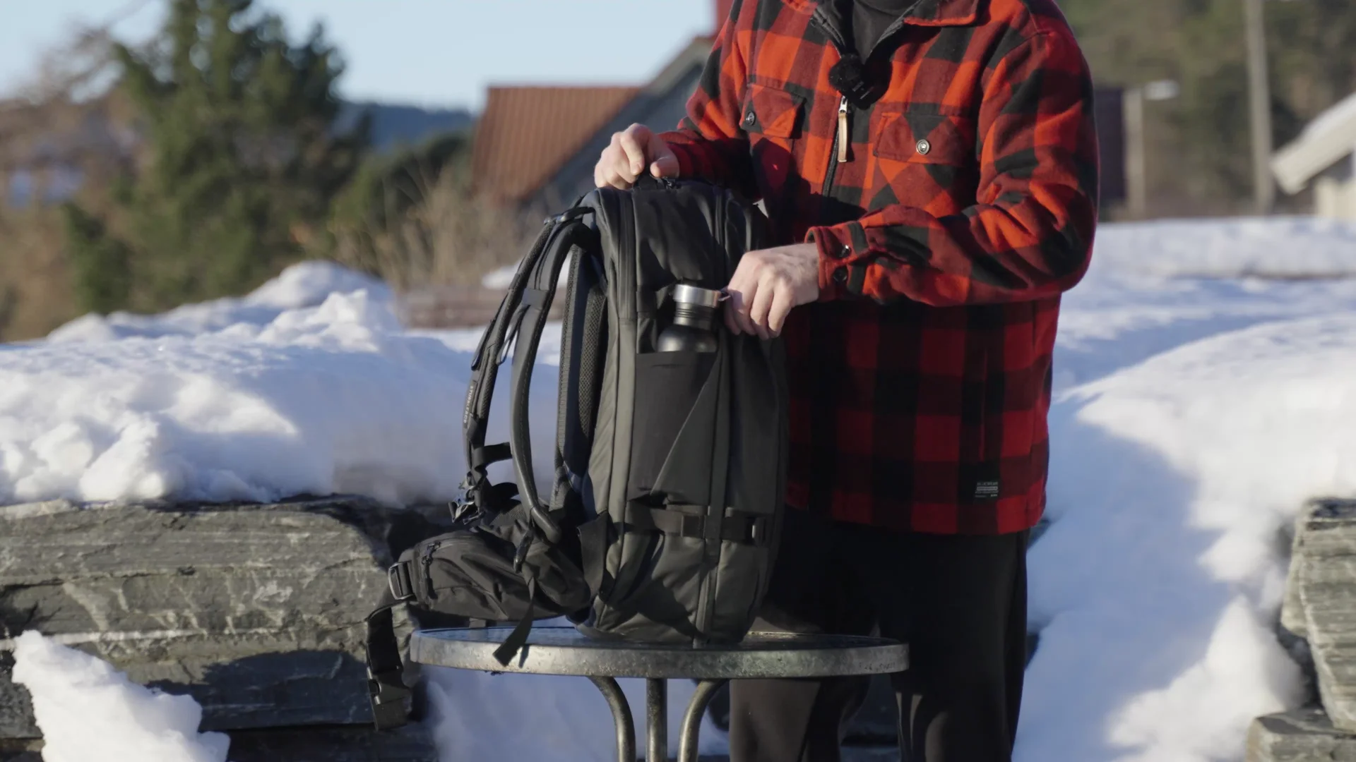 stubble co 40l back panel straps