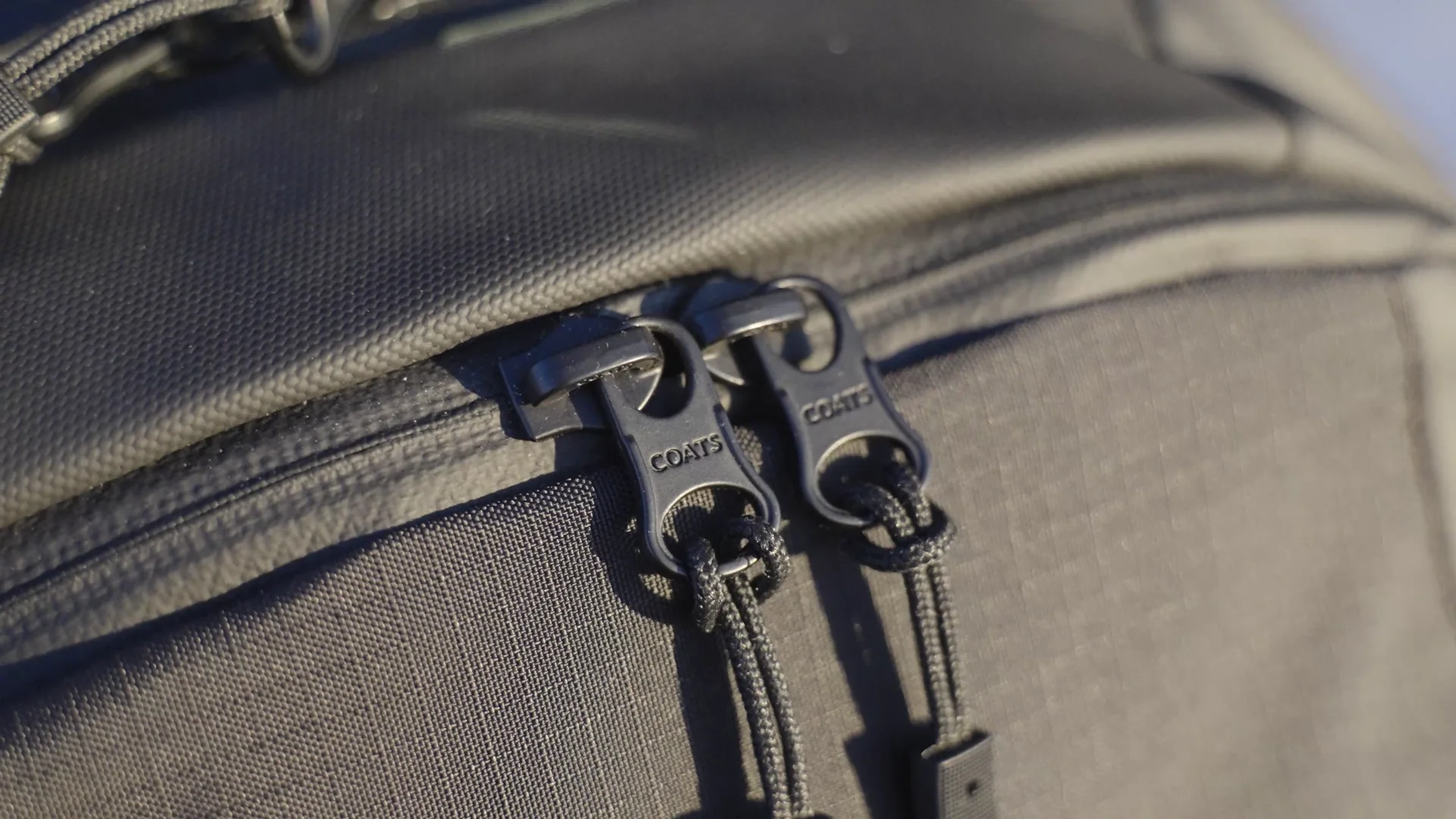 stubble co 40l coats zipper closeup