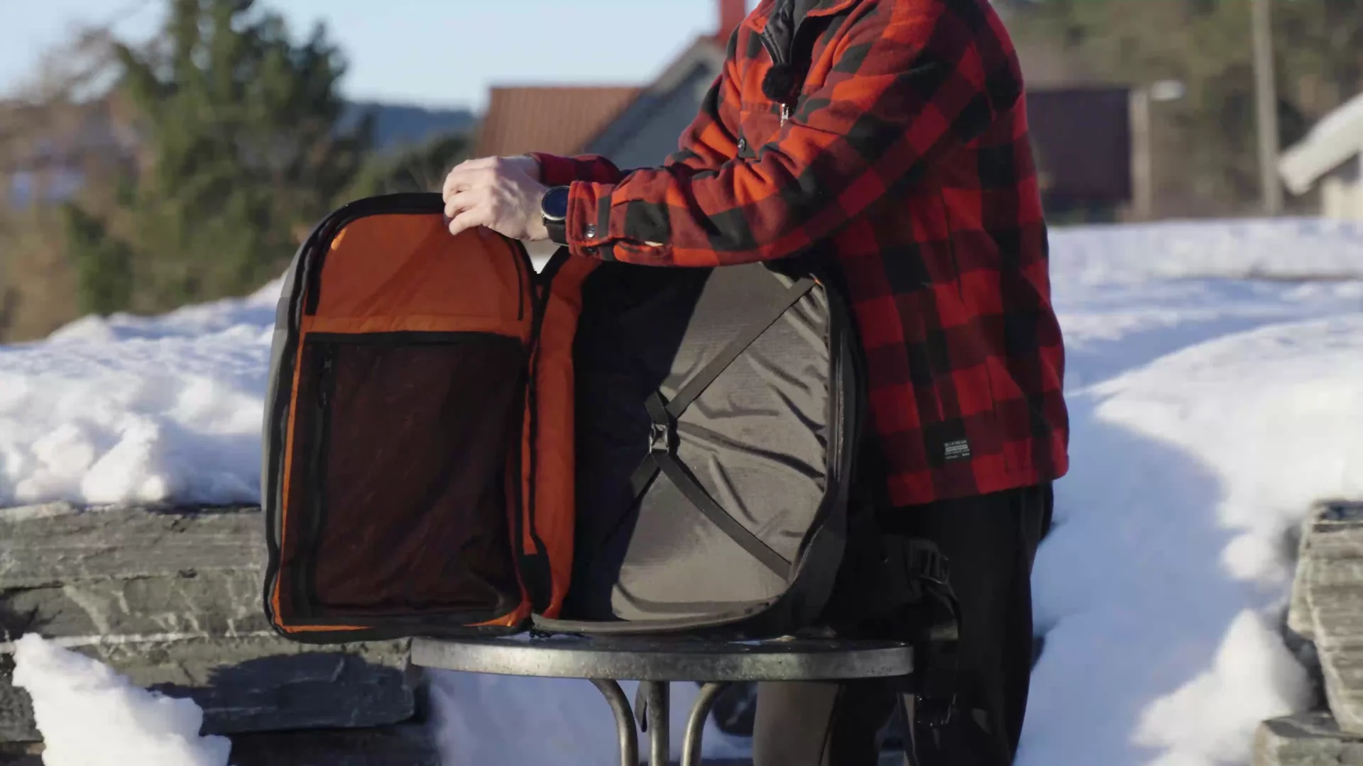 stubble co 40l internal compartments